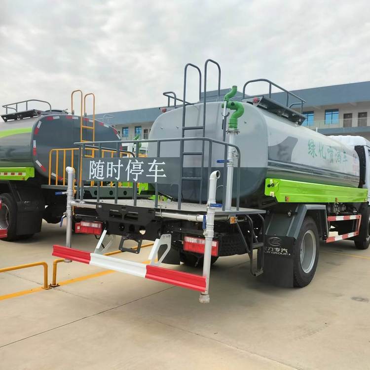 喷洒车洒水车8方洒水车喷洒车绿化养护约11.00万元